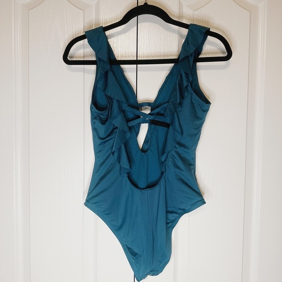 Woman’s Shade And Shore Plunge Ruffle Teal One Piece Swimsuit Size Small - Picture 2 of 10